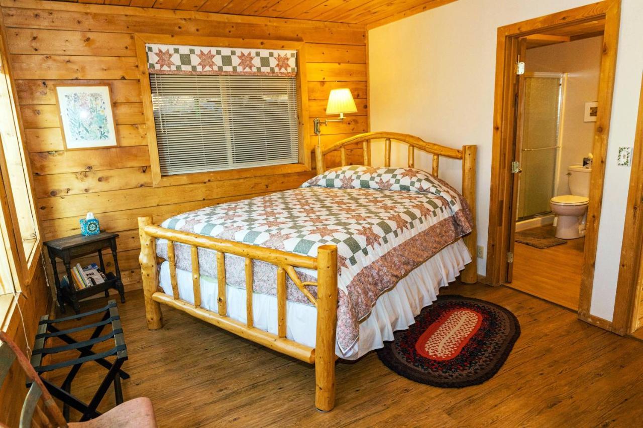 הומר Juneberry Lodge מראה חיצוני תמונה